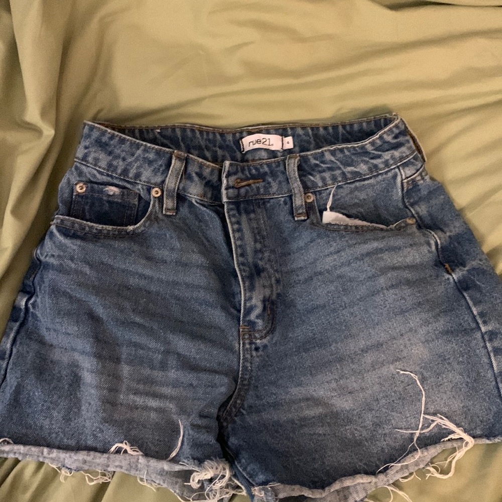 Rue 21 shorts. Size 4.